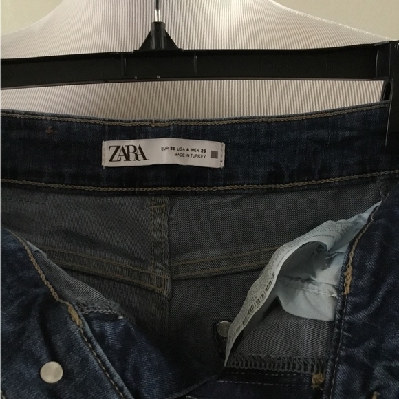 HOST PICK- ZARA HIGH RISE JEANS/ USA SIZE 4- EUR 36(98% COTTON, 2% ELASTANE) - Picture 7 of 9